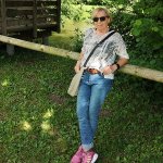 Mia Sucht Freundschaften in Landshut