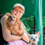 Betty Sucht Freundschaften in Oberweiler