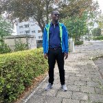 Ayao Sucht Freundschaften in Bamberg