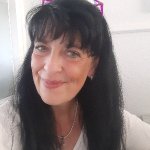 Claudia Sucht Freundschaften in Kaltenkirchen