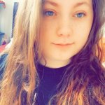 Sarah Sucht Freundschaften in Schwerin